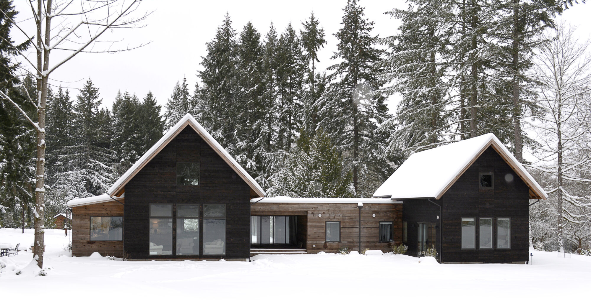 snowy photograph of home during winter
